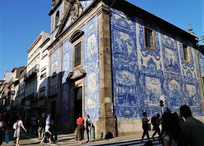 Urban With Balcony In * Oporto